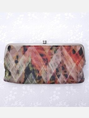 HOBO Lauren Clutch Kiss Lock Frame Wallet Abstract